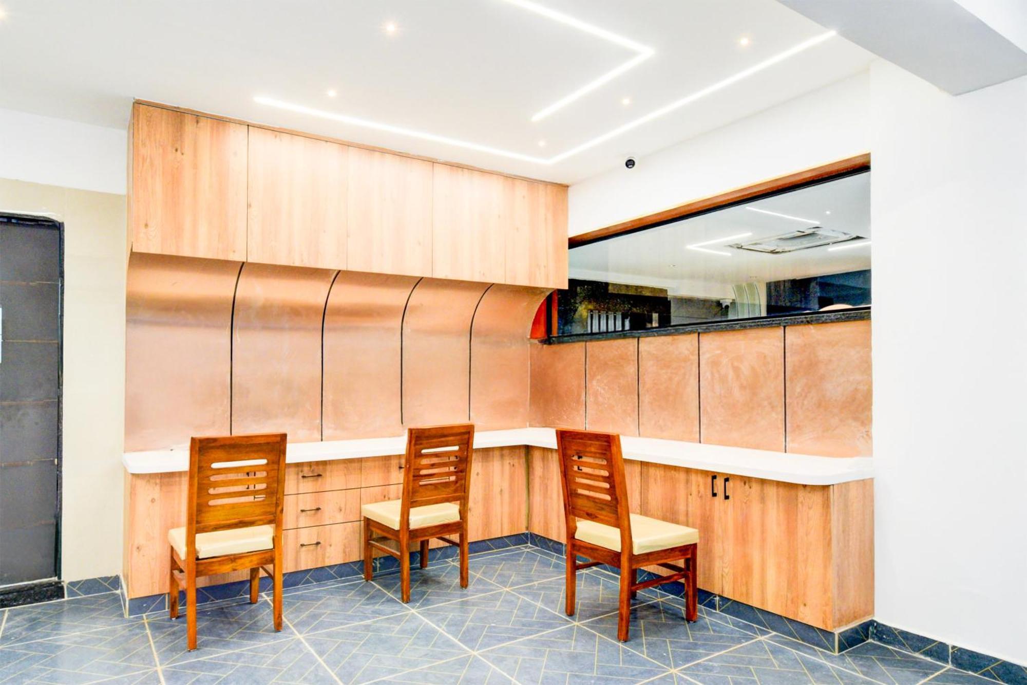Townhouse Aarav Business Hotel 海得拉巴 外观 照片