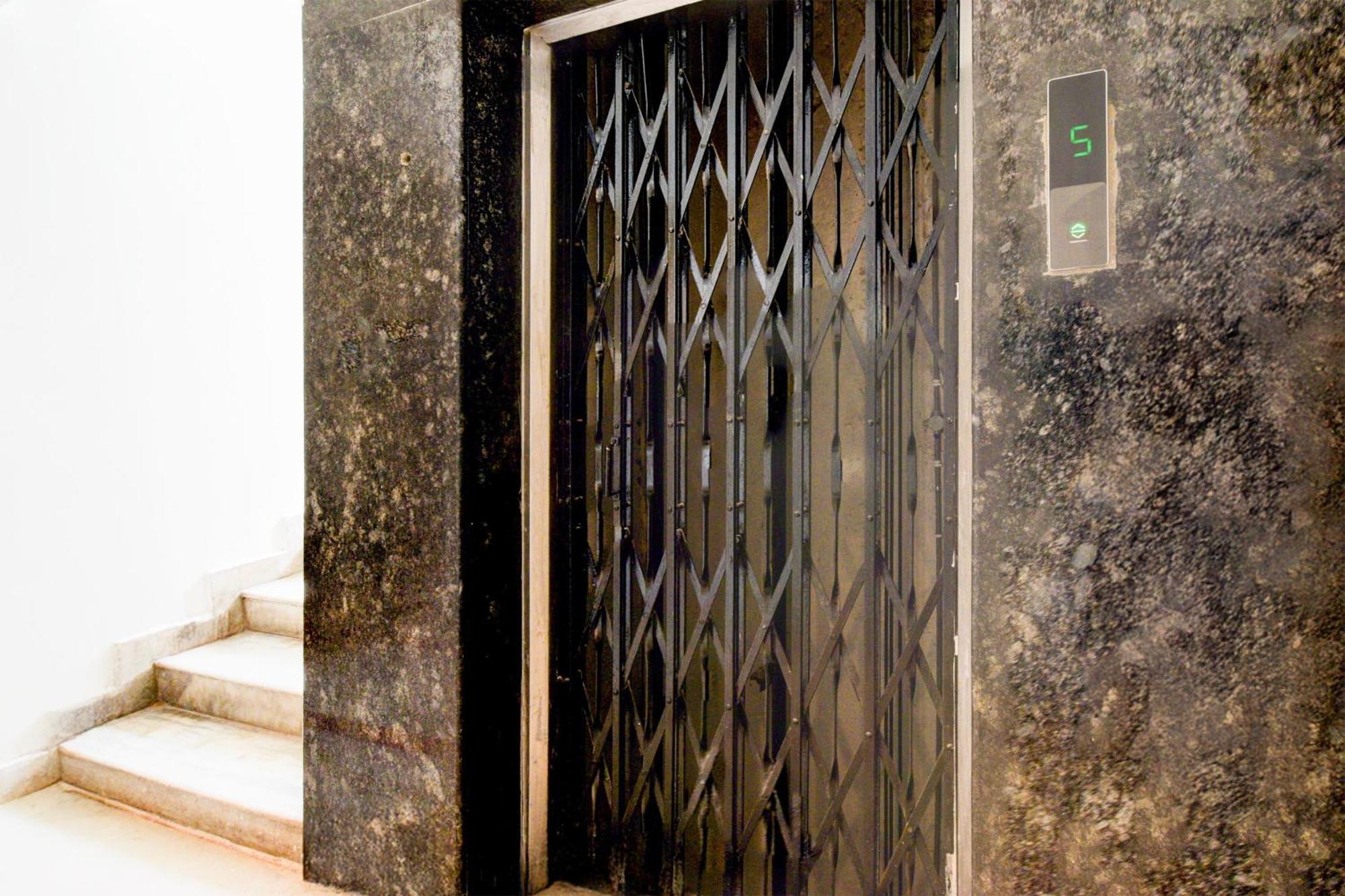 Townhouse Aarav Business Hotel 海得拉巴 外观 照片