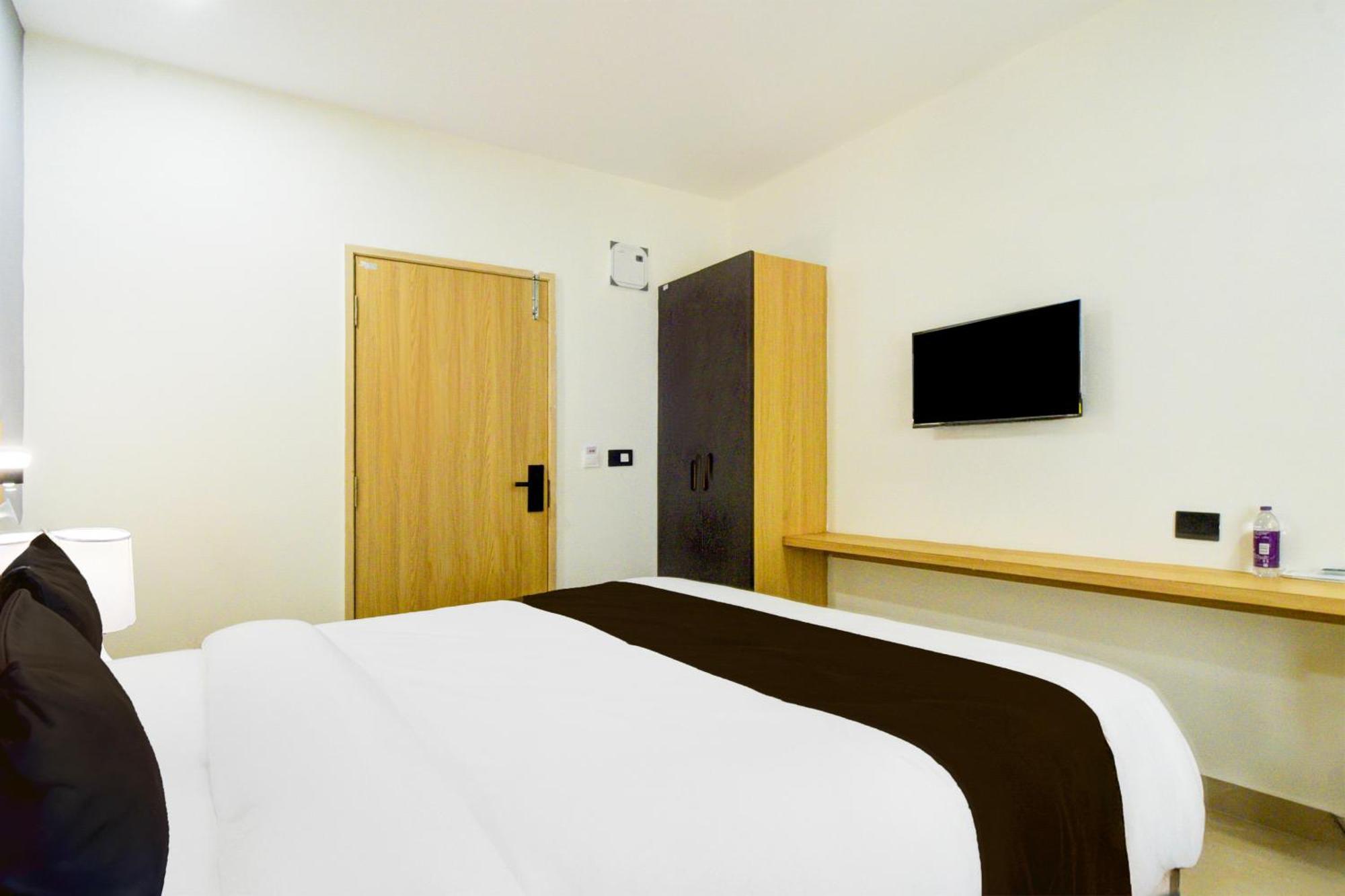 Townhouse Aarav Business Hotel 海得拉巴 外观 照片